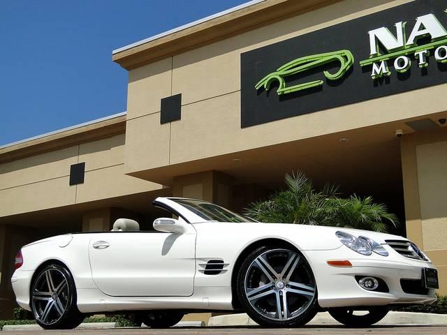 Used 2008 Mercedes-Benz SL-Class SL 550 for sale Sold at Naples Motorsports Inc - Morgan of Naples in Naples FL 34104 3