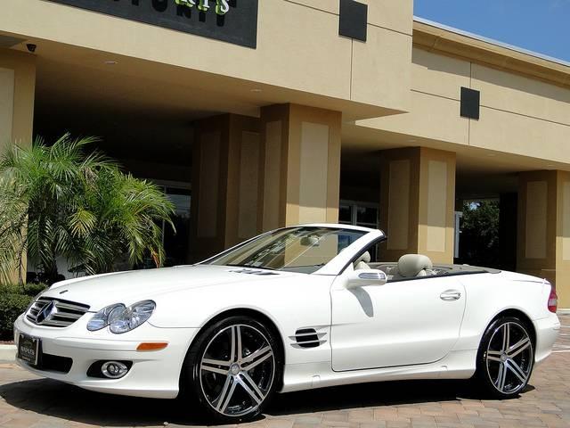 Used 2008 Mercedes-Benz SL-Class SL 550 for sale Sold at Naples Motorsports Inc - Morgan of Naples in Naples FL 34104 4