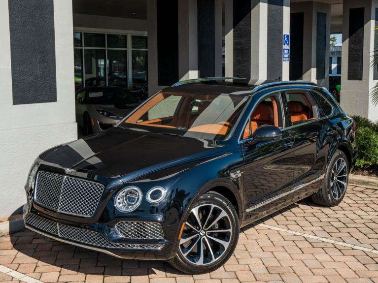 Used 2020 Bentley Bentayga V8 for sale Sold at Naples Motorsports Inc - Morgan of Naples in Naples FL 34104 4