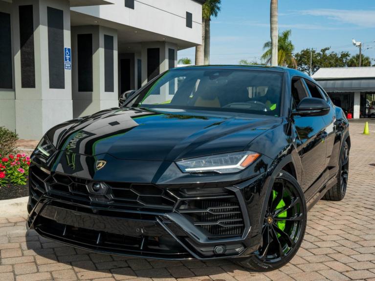 Used 2021 Lamborghini Urus for sale Sold at Naples Motorsports Inc - Morgan of Naples in Naples FL 34104 5