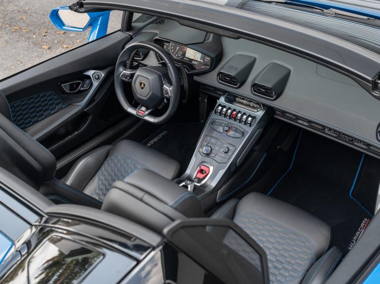 Used 2018 Lamborghini Huracan Spyder RWD for sale Sold at Naples Motorsports Inc - Morgan of Naples in Naples FL 34104 4