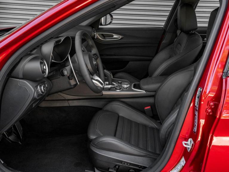 New 2022 Alfa Romeo Giulia Veloce for sale Sold at Naples Motorsports Inc - Morgan of Naples in Naples FL 34104 2