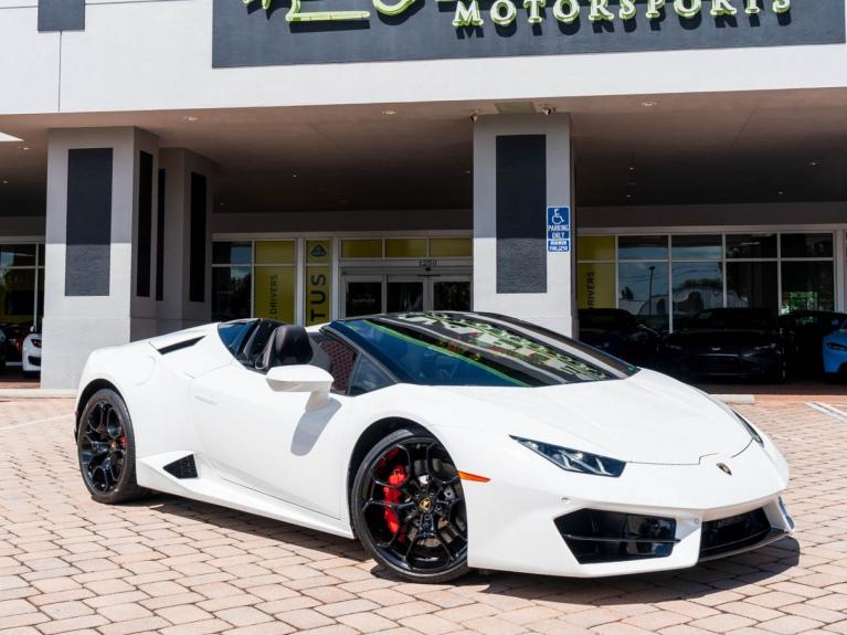 Used 2019 Lamborghini Huracan LP580-2S for sale Sold at Naples Motorsports Inc - Morgan of Naples in Naples FL 34104 3