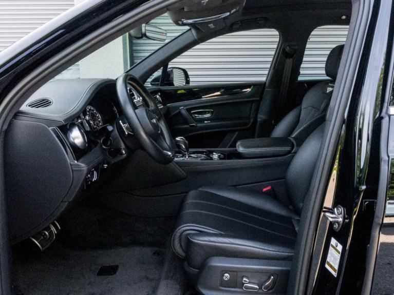 Used 2019 Bentley Bentayga V8 for sale Sold at Naples Motorsports Inc - Morgan of Naples in Naples FL 34104 2