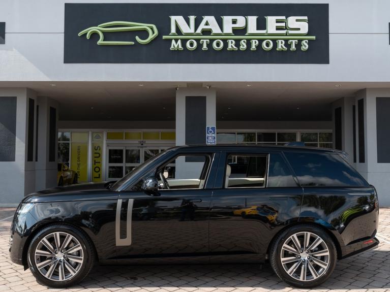 Used 2023 Land Rover Range Rover P530 SE for sale Sold at Naples Motorsports Inc - Morgan of Naples in Naples FL 34104 5