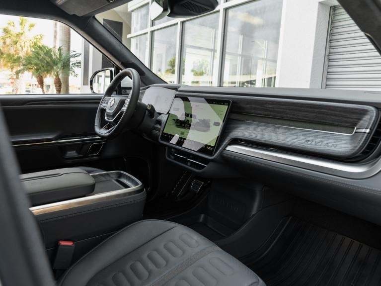 Used 2022 Rivian R1S Launch Edition for sale Sold at Naples Motorsports Inc - Morgan of Naples in Naples FL 34104 2