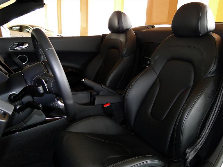 Used 2011 Audi R8 5.2 quattro Spyder for sale Sold at Naples Motorsports Inc - Morgan of Naples in Naples FL 34104 6