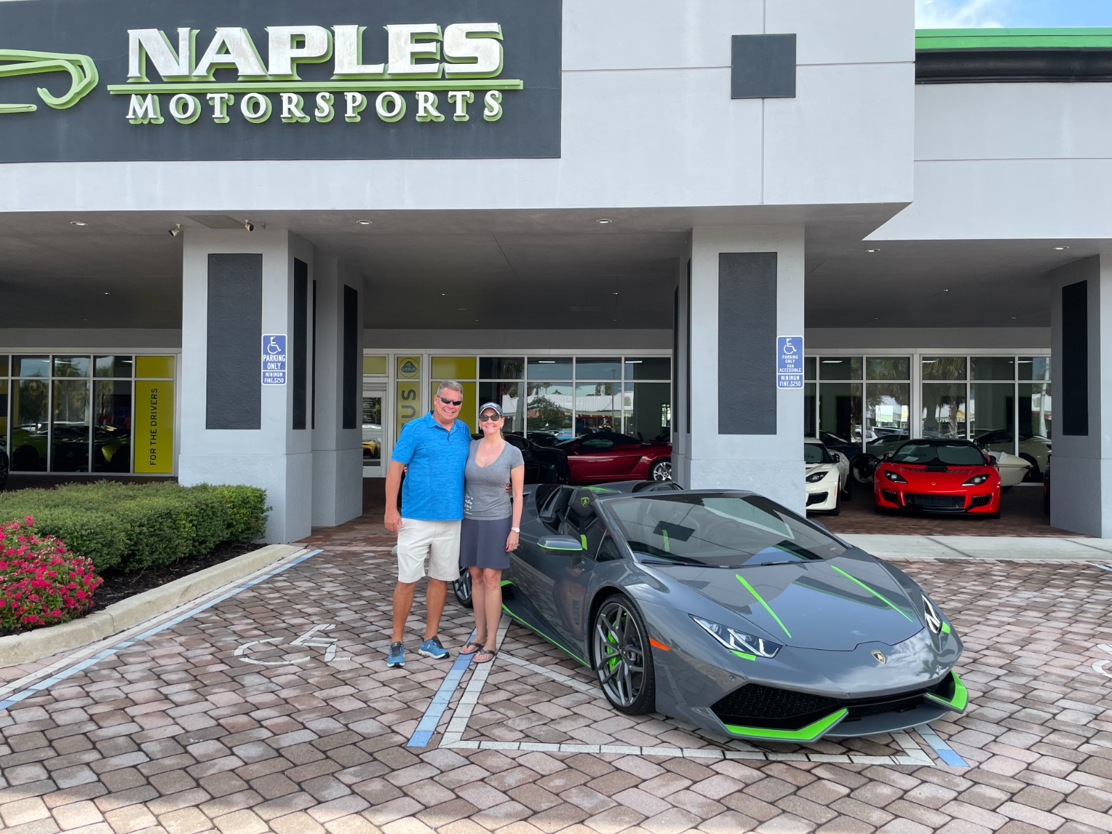 Used 2016 Lamborghini Huracan LP 610-4 Spyder for sale Sold at Naples Motorsports Inc - Morgan of Naples in Naples FL 34104 1