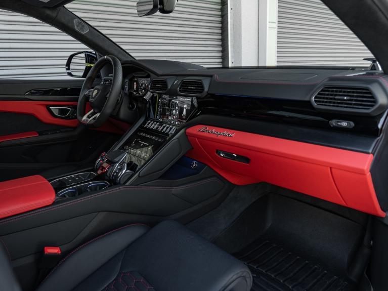 Used 2022 Lamborghini Urus for sale Sold at Naples Motorsports Inc - Morgan of Naples in Naples FL 34104 3