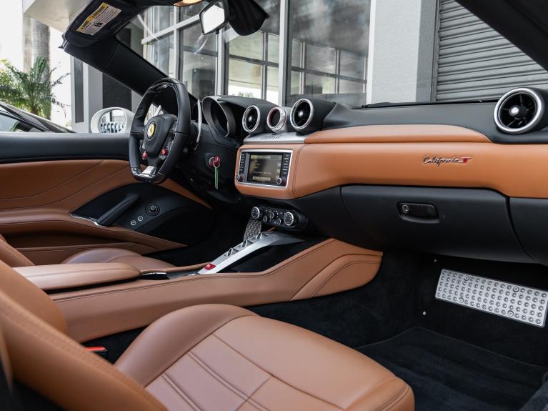 Used 2017 Ferrari California T for sale Sold at Naples Motorsports Inc - Morgan of Naples in Naples FL 34104 3