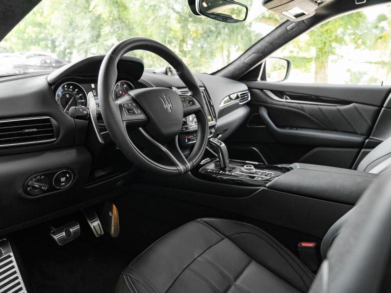 Used 2023 Maserati Levante Modena for sale Sold at Naples Motorsports Inc - Morgan of Naples in Naples FL 34104 5