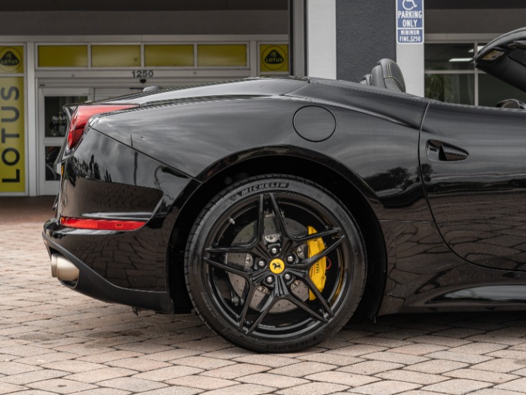 Used 2017 Ferrari California T for sale Sold at Naples Motorsports Inc - Morgan of Naples in Naples FL 34104 5