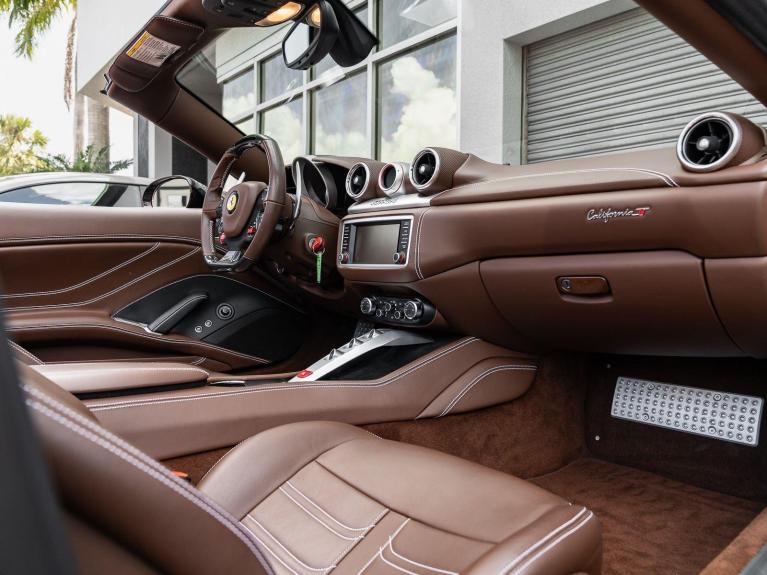 Used 2015 Ferrari California T for sale Sold at Naples Motorsports Inc - Morgan of Naples in Naples FL 34104 3