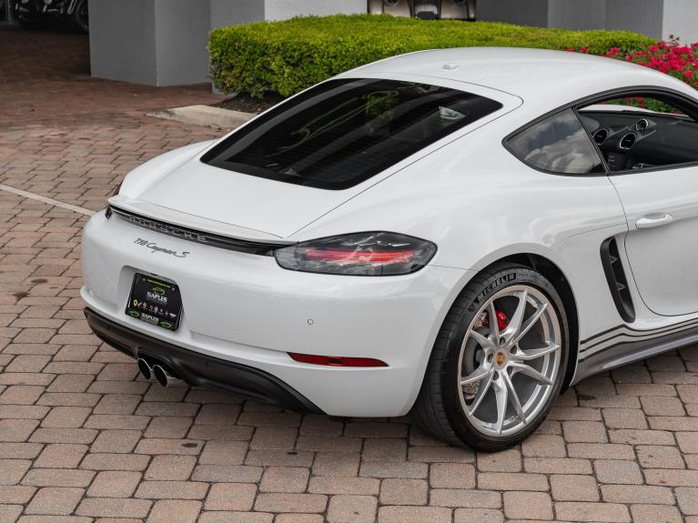 Used 2022 Porsche 718 Cayman S for sale Sold at Naples Motorsports Inc - Morgan of Naples in Naples FL 34104 3