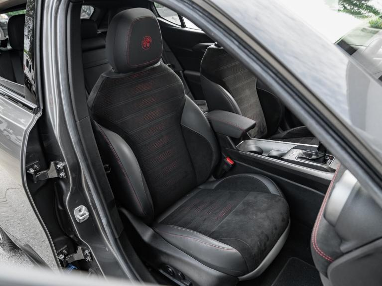 Used 2024 Alfa Romeo Tonale Veloce for sale Sold at Naples Motorsports Inc - Morgan of Naples in Naples FL 34104 4