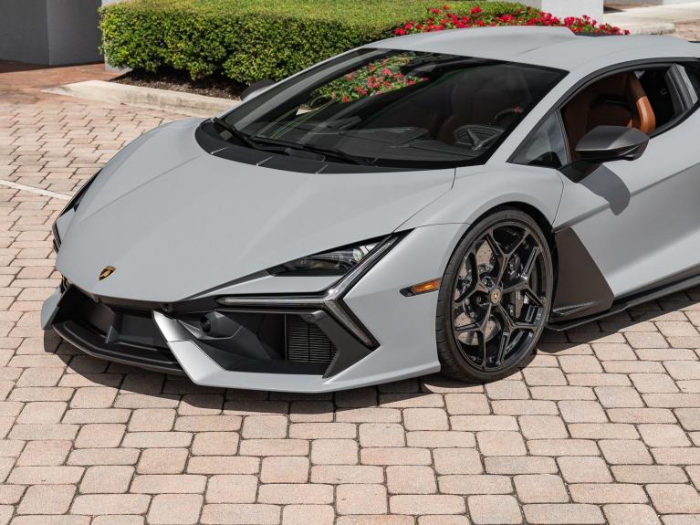 Used 2024 Lamborghini Revuelto Coupe for sale $678,832 at Naples Motorsports Inc - Morgan of Naples in Naples FL 34104 6