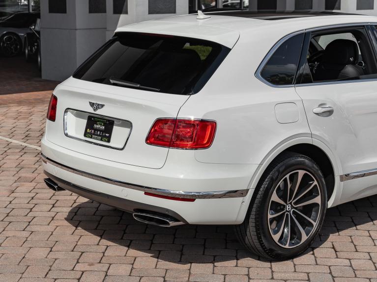 Used 2018 Bentley Bentayga Onyx Edition for sale Sold at Naples Motorsports Inc - Morgan of Naples in Naples FL 34104 4