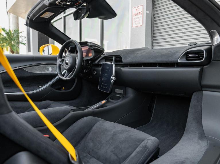 Used 2025 McLaren Artura TechLux for sale $261,519 at Naples Motorsports Inc - Morgan of Naples in Naples FL 34104 2