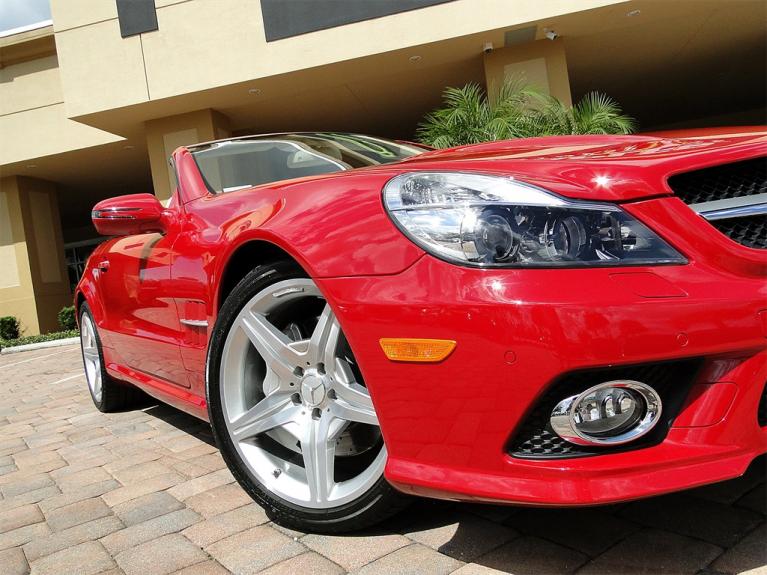 Used 2009 Mercedes-Benz SL-Class SL 550 for sale Sold at Naples Motorsports Inc - Morgan of Naples in Naples FL 34104 3