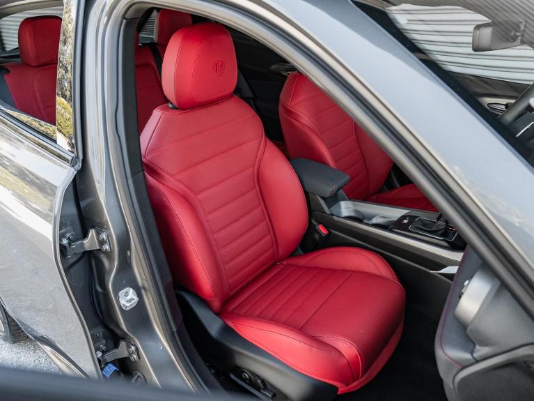 New 2026 Alfa Romeo Tonale Veloce for sale $49,940 at Naples Motorsports Inc - Morgan of Naples in Naples FL 34104 5