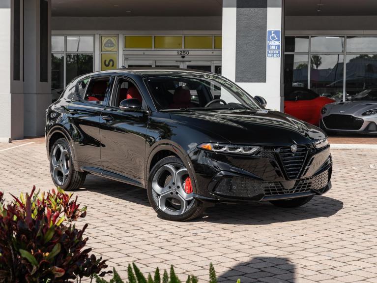 New 2026 Alfa Romeo Tonale Veloce for sale $47,690 at Naples Motorsports Inc - Morgan of Naples in Naples FL 34104 4