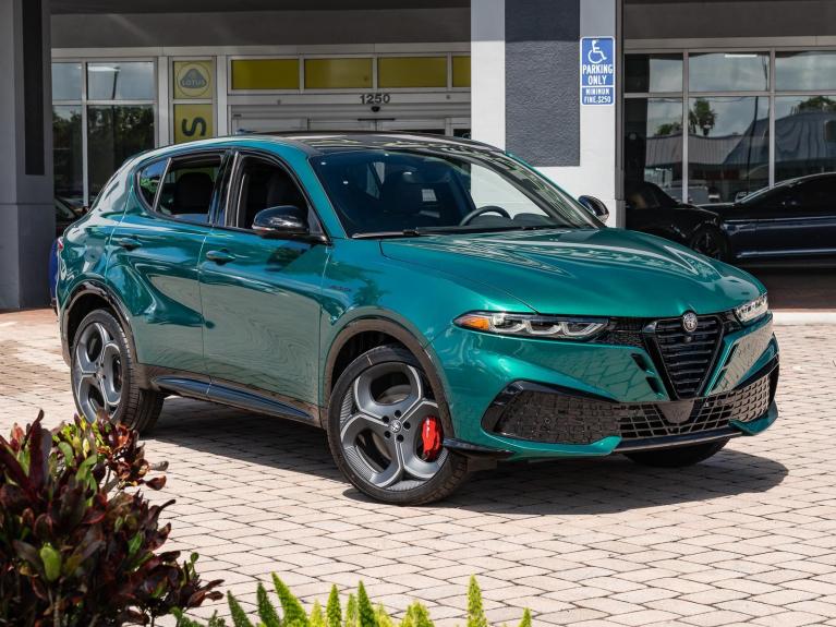 New 2026 Alfa Romeo Tonale Veloce for sale $50,940 at Naples Motorsports Inc - Morgan of Naples in Naples FL 34104 5