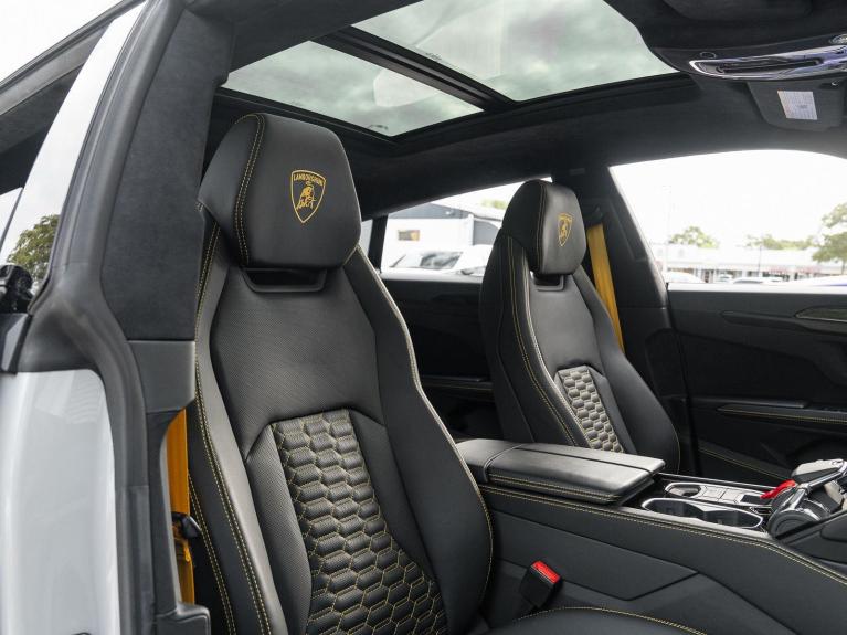 Used 2022 Lamborghini Urus AWD for sale $222,901 at Naples Motorsports Inc - Morgan of Naples in Naples FL 34104 4