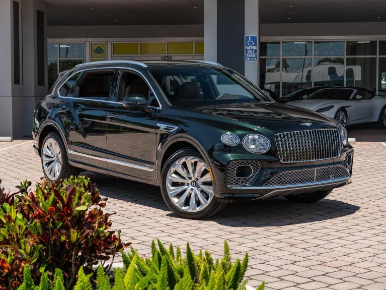 Used 2023 Bentley Bentayga EWB V8 for sale Sold at Naples Motorsports Inc - Morgan of Naples in Naples FL 34104 3