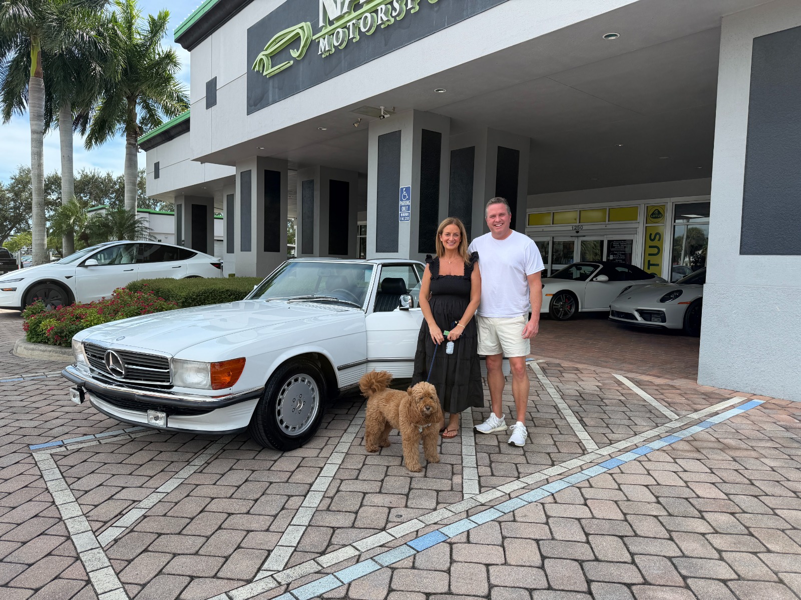 Used 1987 Mercedes-Benz 560 Series 560SL for sale Sold at Naples Motorsports Inc - Morgan of Naples in Naples FL 34104 1
