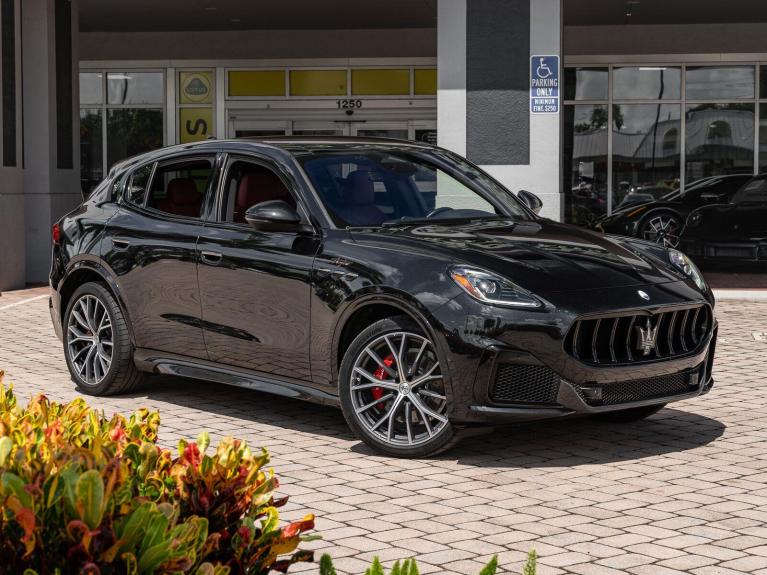 Used 2023 Maserati Grecale Trofeo for sale $64,341 at Naples Motorsports Inc - Morgan of Naples in Naples FL 34104 3
