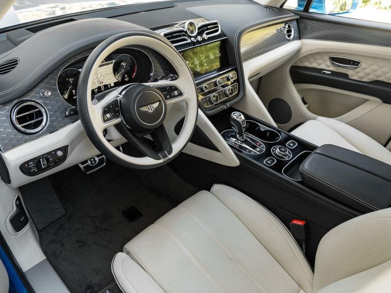 Used 2022 Bentley Bentayga V8 for sale $154,995 at Naples Motorsports Inc - Morgan of Naples in Naples FL 34104 2