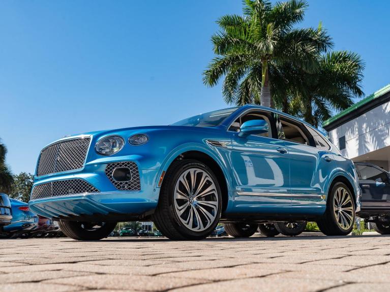 Used 2022 Bentley Bentayga V8 for sale $154,995 at Naples Motorsports Inc - Morgan of Naples in Naples FL 34104 6