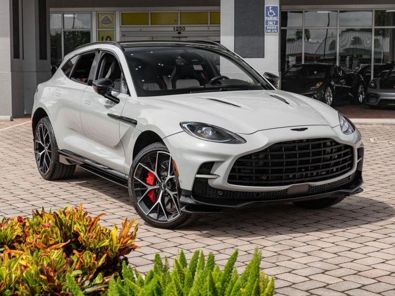 Used 2025 Aston Martin DBX 707 for sale $224,995 at Naples Motorsports Inc - Morgan of Naples in Naples FL 34104 3