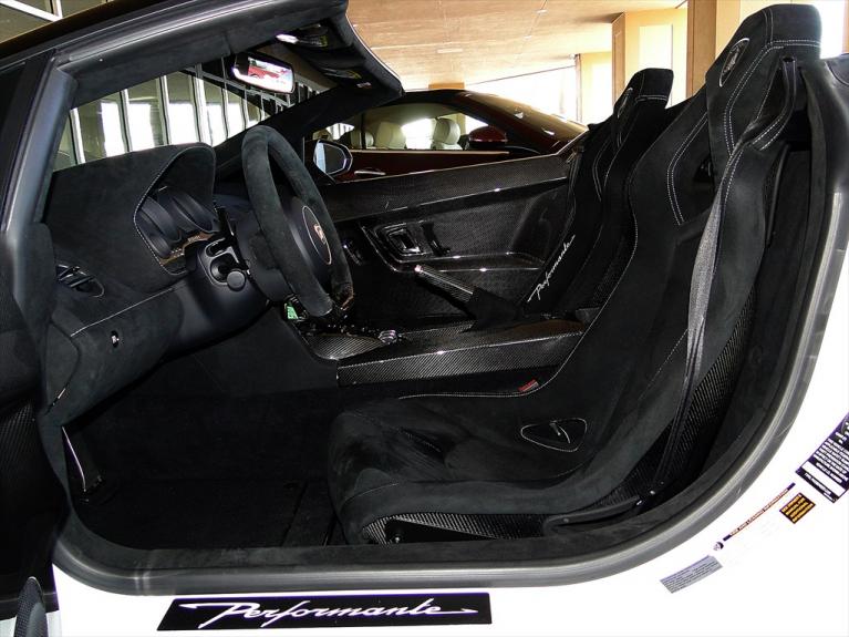 Used 2011 Lamborghini Gallardo LP 570-4 Spyder Performante for sale Sold at Naples Motorsports Inc - Morgan of Naples in Naples FL 34104 2