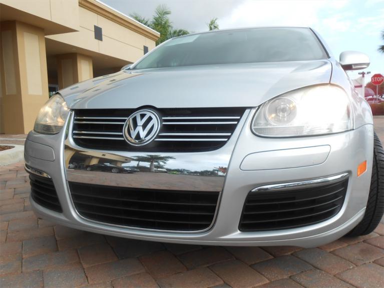 Used 2009 Volkswagen Jetta for sale Sold at Naples Motorsports Inc - Morgan of Naples in Naples FL 34104 3