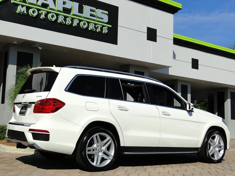 Used 2013 Mercedes-Benz GL-Class GL 550 4MATIC for sale Sold at Naples Motorsports Inc - Morgan of Naples in Naples FL 34104 3