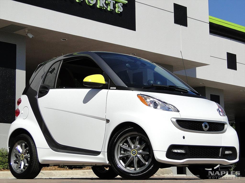 Used 2014 Smart Fortwo for sale Sold at Naples Motorsports Inc - Morgan of Naples in Naples FL 34104 1