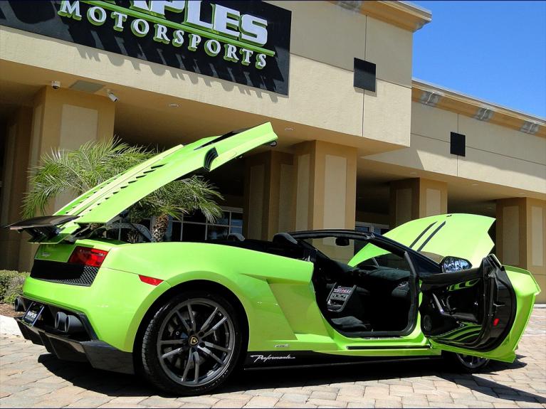 Used 2012 Lamborghini Gallardo LP 570-4 Spyder Performante for sale Sold at Naples Motorsports Inc - Morgan of Naples in Naples FL 34104 6