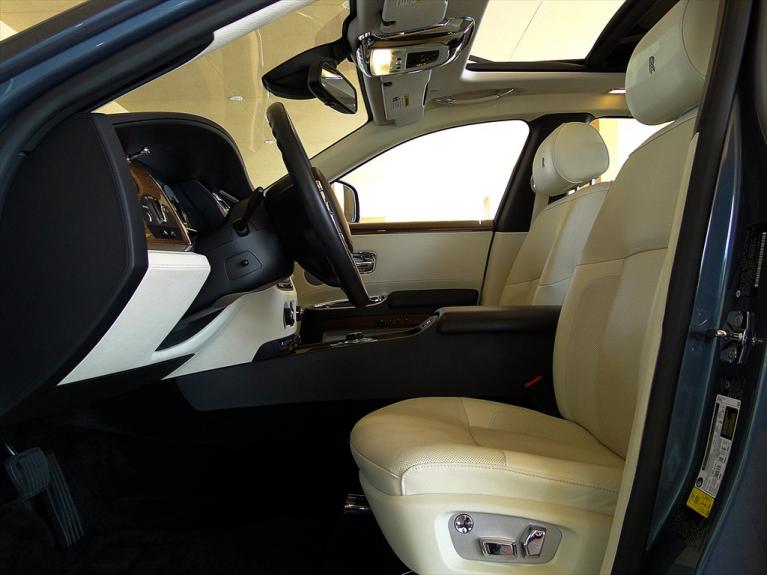 Used 2010 Rolls-Royce Ghost for sale Sold at Naples Motorsports Inc - Morgan of Naples in Naples FL 34104 2