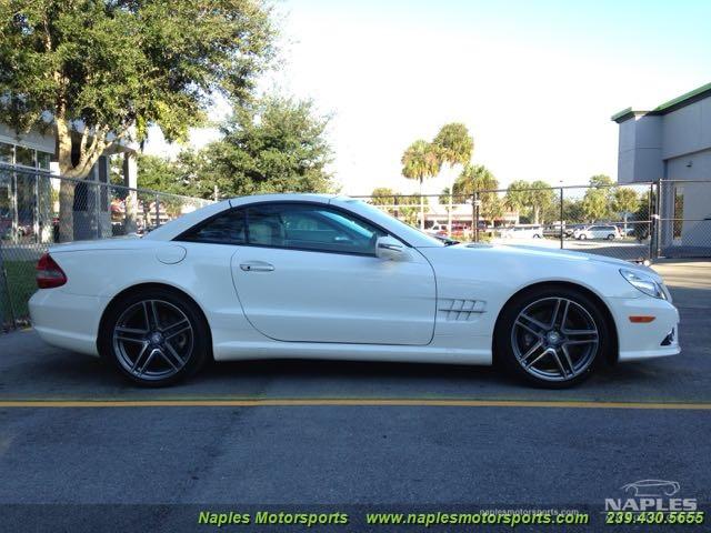 Used 2009 Mercedes-Benz SL-Class SL 550 for sale Sold at Naples Motorsports Inc - Morgan of Naples in Naples FL 34104 4