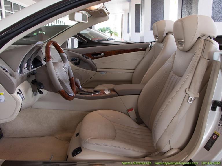 Used 2009 Mercedes-Benz SL-Class SL 550 for sale Sold at Naples Motorsports Inc - Morgan of Naples in Naples FL 34104 3